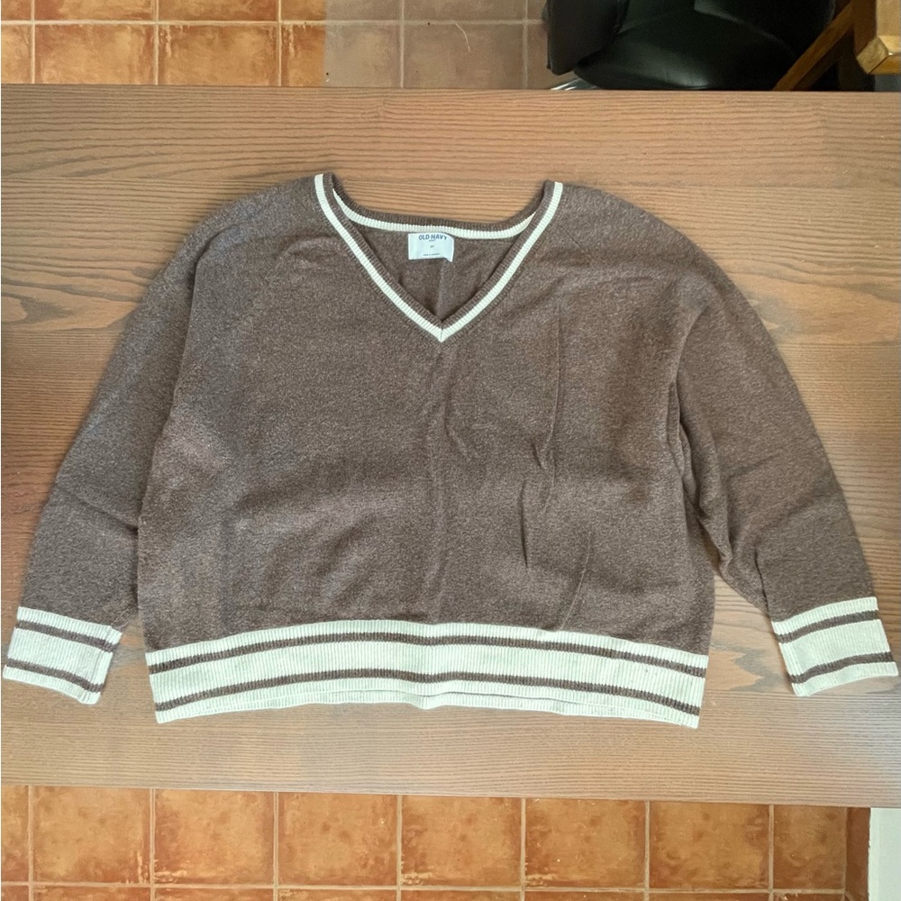 Old Navy SoSoft Loose V-Neck Sweater - Feels Like Cashmere - Warm - Plus Size - Picture 6 of 10